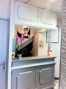 Hotel Aux Armes De Belgique Lourdes 2*,  Frankrijk
